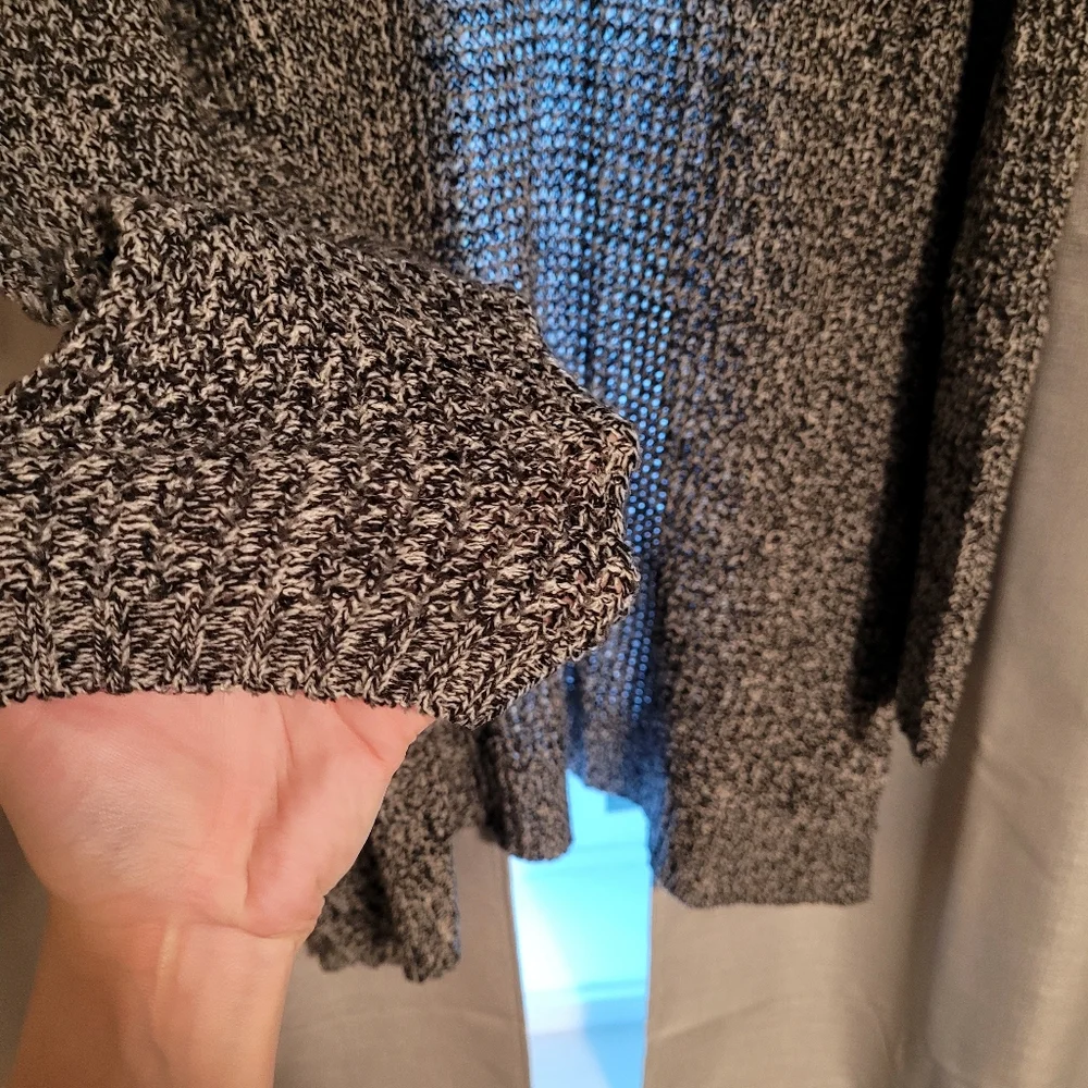 4 Cardigans: - Picture 4 of 13